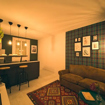 British Billard&jacuzzi Centre Parking Gratuit Appartement