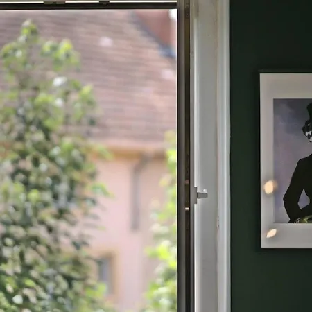 British Billard&jacuzzi Centre Parking Gratuit *